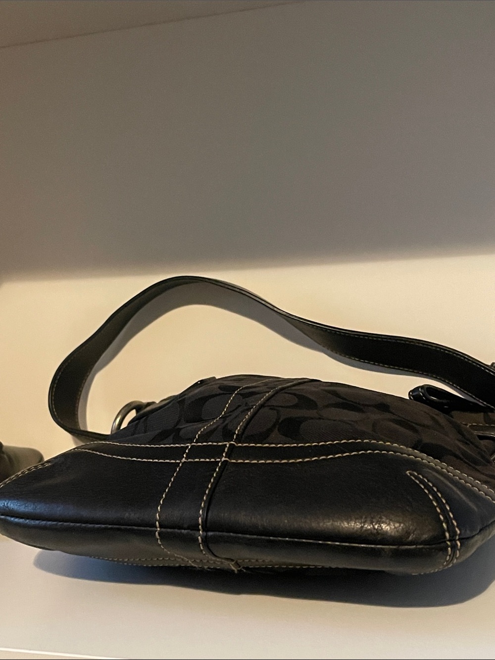 Vintage Coach Black Signature Canvas Shoulder Bag - Picture 4 of 12
